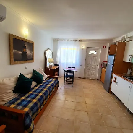 Cosy In Sagres, 42 Sqm With Garden View Apartment Sagres